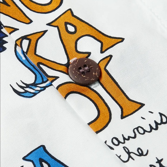 NWT button up - Picture 4 of 5